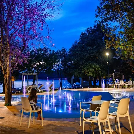 Luxury Glamping Bay Porto Bus Holiday park