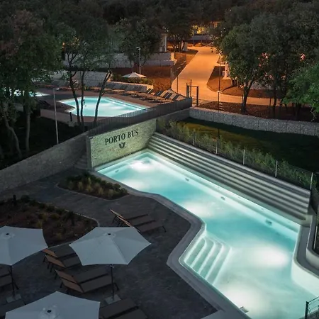 Luxury Glamping Bay Porto Bus Holiday park *