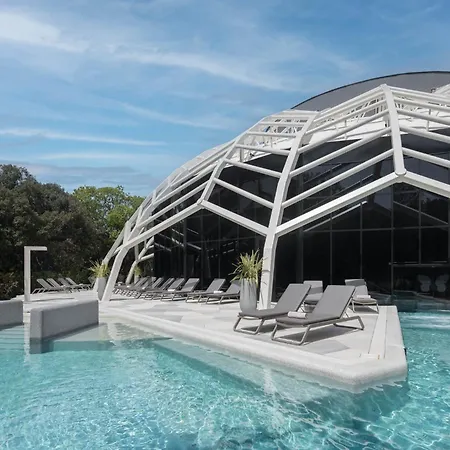 Luxury Glamping Bay Porto Bus * Bale